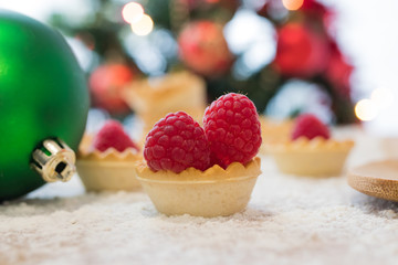 christmas tartlet candy with raspberries