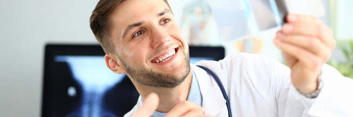 Doc talking with patient