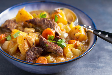 Slow cooker thick and chunky beef stew