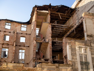 demolition of old building for reconstruction