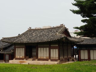 Fototapeta na wymiar 한국의 전통궁전 창경궁