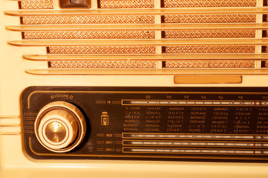 detail of a vintage radio