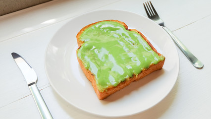 Pandanus green custard toast