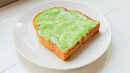 Pandanus green custard toast