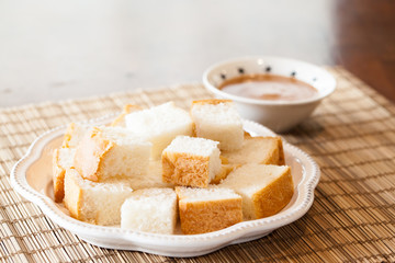 Streamed bread with Thai tea custard