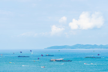 Fototapeta na wymiar Beautiful landscape and sea ocean with white cloud and blue sky around Pattaya city
