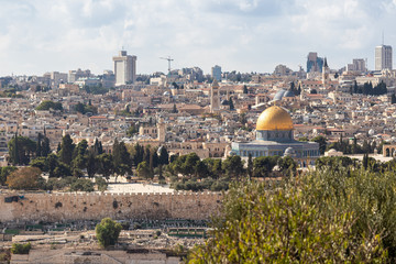 Fototapeta premium View of the Temple Mount, the old and modern city of Jerusalem from Mount Eleon - Mount of Olives in East Jerusalem in Israel