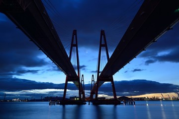 名港西大橋からの日の出