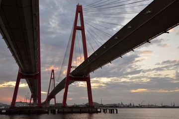 名港トリトンからの日の出