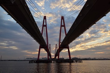 名港トリトンからの日の出