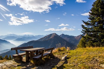 Paesaggio Val Vigezzo - Toceno. Picnic in monntagna