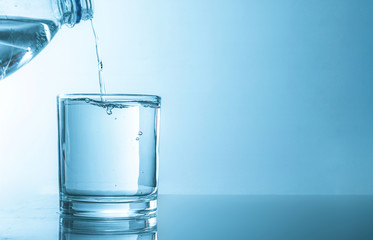  Pour water into the glass .Cleanness.nature
