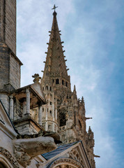 Fl&egrave;che de la cath&eacute;drale de Chartres, France