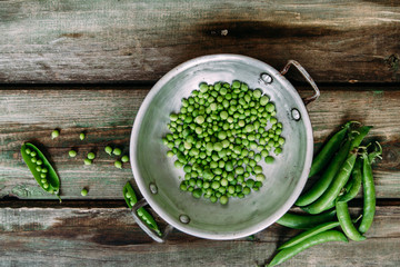 green peas in a colander