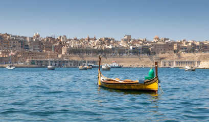Fototapeta na wymiar boats in Valletta