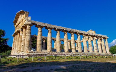 Fototapeta premium The greek Temple of Athena. Paestum, Italy