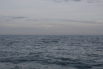 Horizonte marino visto desde el barco