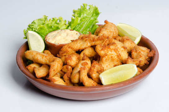 Por&ccedil;&atilde;o de isca de Frango