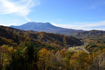 Fototapeta na wymiar 地蔵峠から見える御嶽山