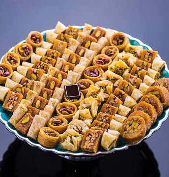 mixed assorted oriental ramadan Egyptian dessert