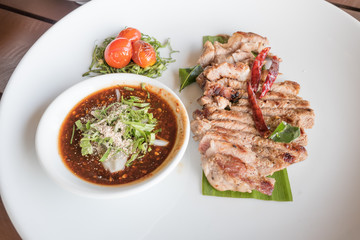 Pork neck grilled with Thai spicy sauce