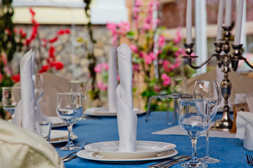 elegant table setting
