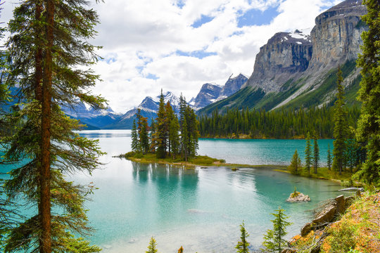 Spirit Island at gorgeous turquoise Maligne lake in Jasper National Park, Canada, Alberta, iconic place, background