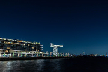 Fototapeta premium 横浜ハンマーヘッドの夜景