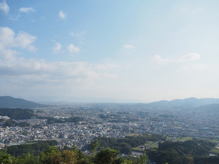 都市と青空