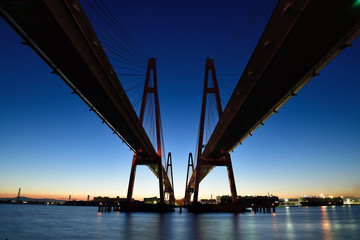 名港西大橋からの日の出