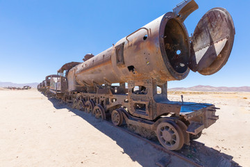 Fototapeta na wymiar Bolivia Uyuni steam boiler of an old abandoned train