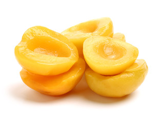 Fototapeta na wymiar peaches in syrup on a white background 