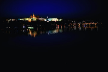 Obraz premium prague bridges river / panoramic tourist view czech republic capital. Landscape with bridges across the river of vltava in Prague