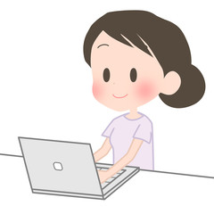 PCを操作する女性