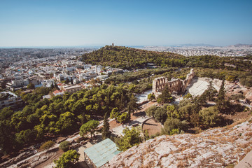 Fototapeta na wymiar Panorama Filopappou und Odeon des Herodes Atticus in Athen, Griechenland