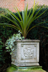 Planter garden urn