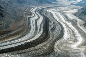 Fototapeta na wymiar Ice patterns in the Lowell glacier in Kluane National Park, Yukon, Canada