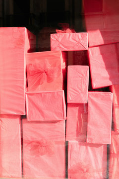 Pink box gifts 