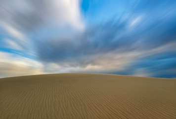 Fototapeta na wymiar Sand dunes in Death Valley National Park