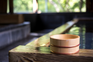 日本の温泉　和風イメージ © TOMO