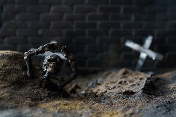 墓場と骸骨のジオラマ模型