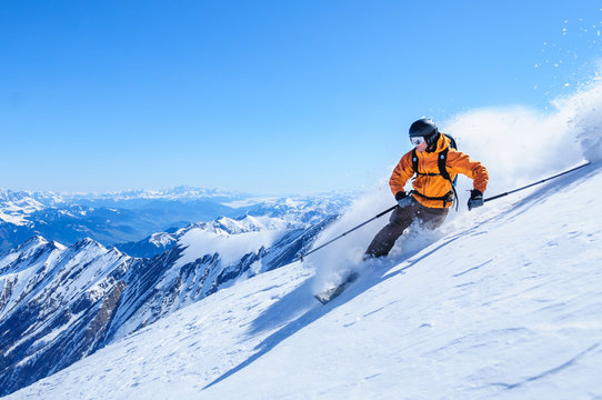 Fotos Lizenzfreie Bilder Grafiken Vektoren Und Videos Von Skifahrer Adobe Stock