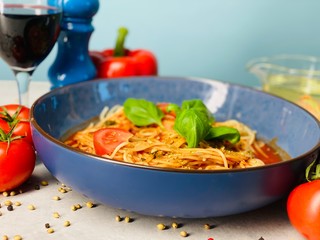 Spaghetti with vegetables from above