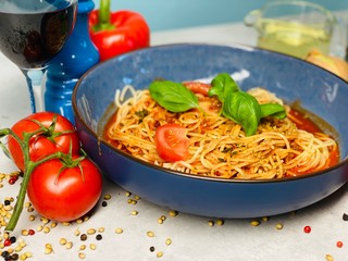 Spaghetti with vegetables from above