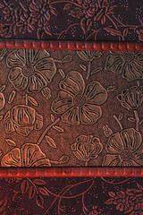 Flower pattern on the wooden box