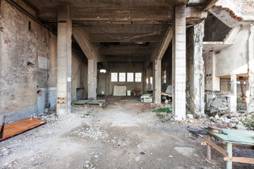 Fototapeta na wymiar Urban exploration in an abandoned malthouse