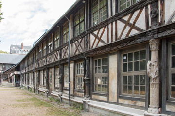 Obraz premium Rouen Aître Saint-Maclou Normandia Francja