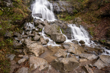 Obraz premium Wasserfall im Schwarzwald
