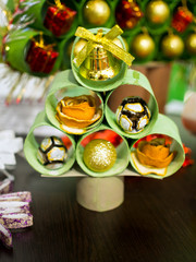 Little Christmas tree made of paper rings