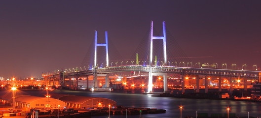 横浜ベイブリッジ　夜景